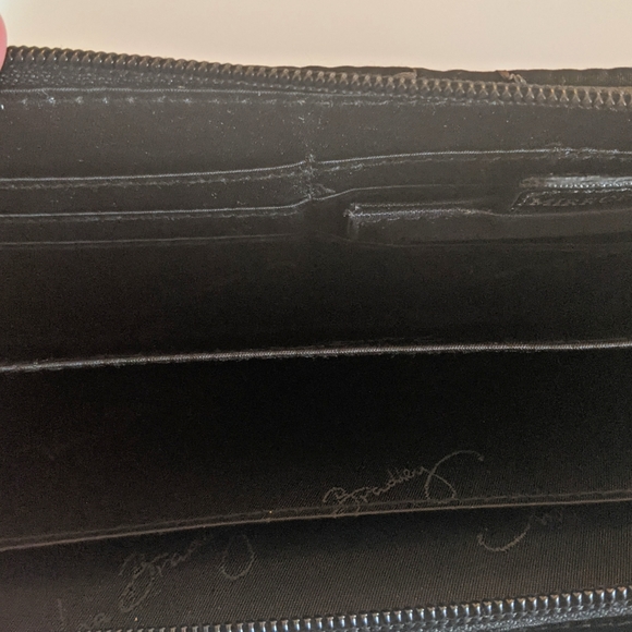 Vera Bradley Black Quilted Wallet - Picture 8 of 8